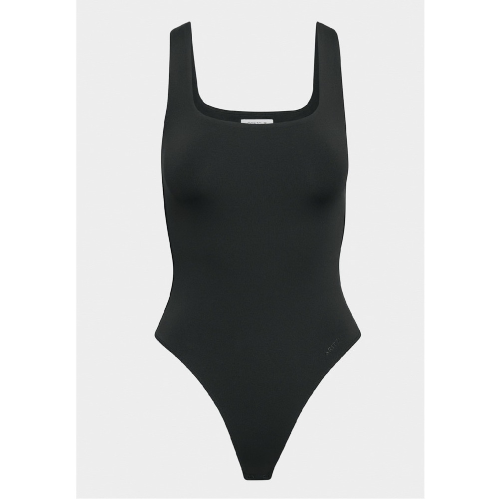 Aritzia Babaton Contour Tank Bodysuit